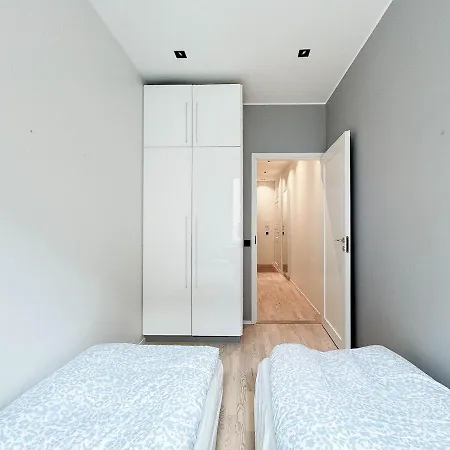 Modern 2br Downtown, Private Sauna, Workspace * Helsinki