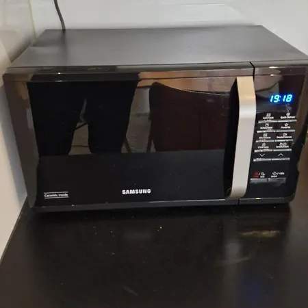 Modern 2br Downtown, Private Sauna, Workspace Apartment