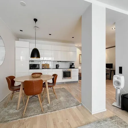 Apartment Modern 2br Downtown, Private Sauna, Workspace Helsinki